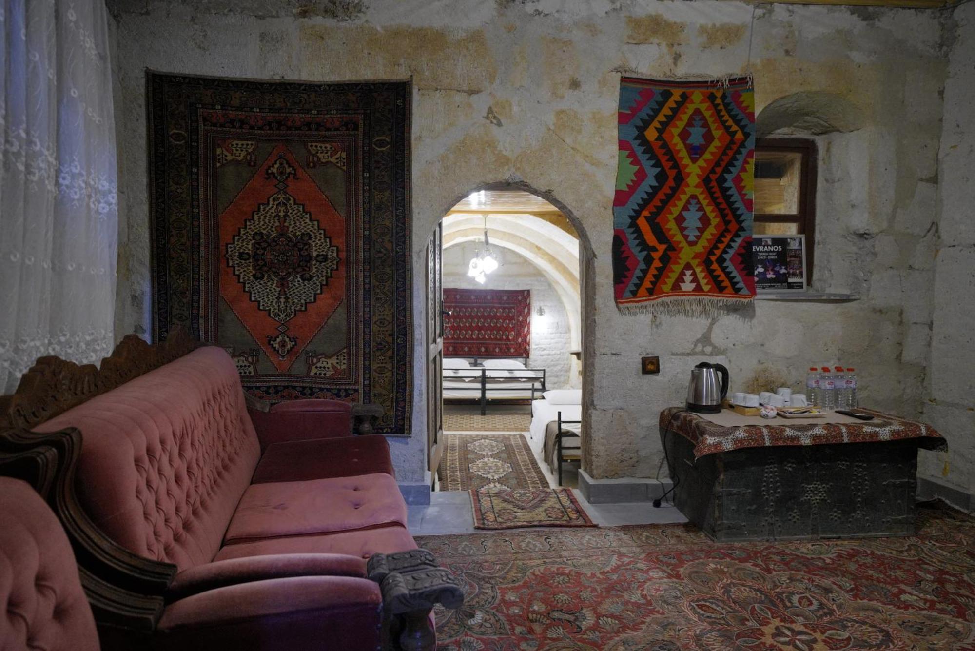 View Cave Hotel